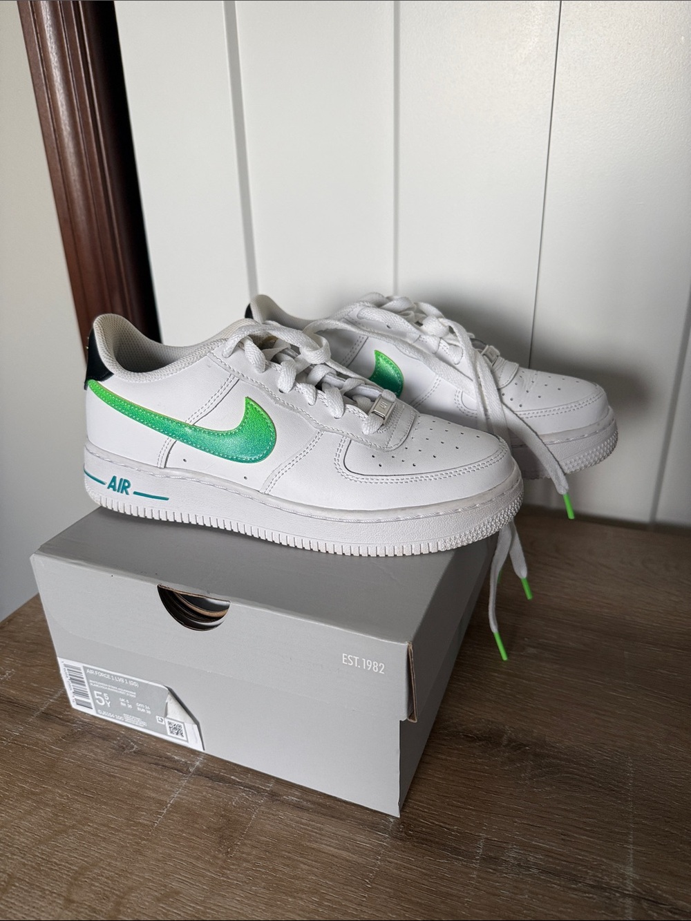 Nike Air Force 1 LV8 Sneakers with Green Swoosh